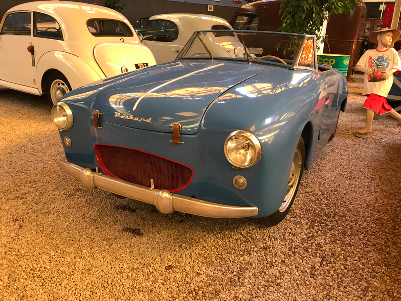 Adorable little Panhard Junior.